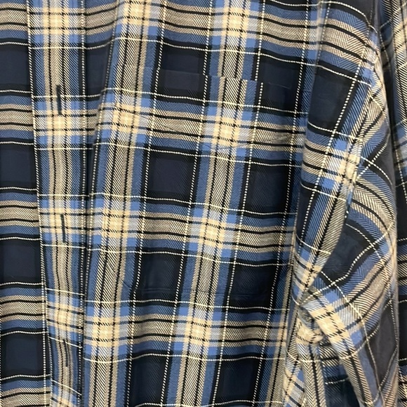 L.L. Bean Men's Traditional Fit Blue Plaid Cotton Button Front Shirt, XL- Reg - Picture 6 of 6